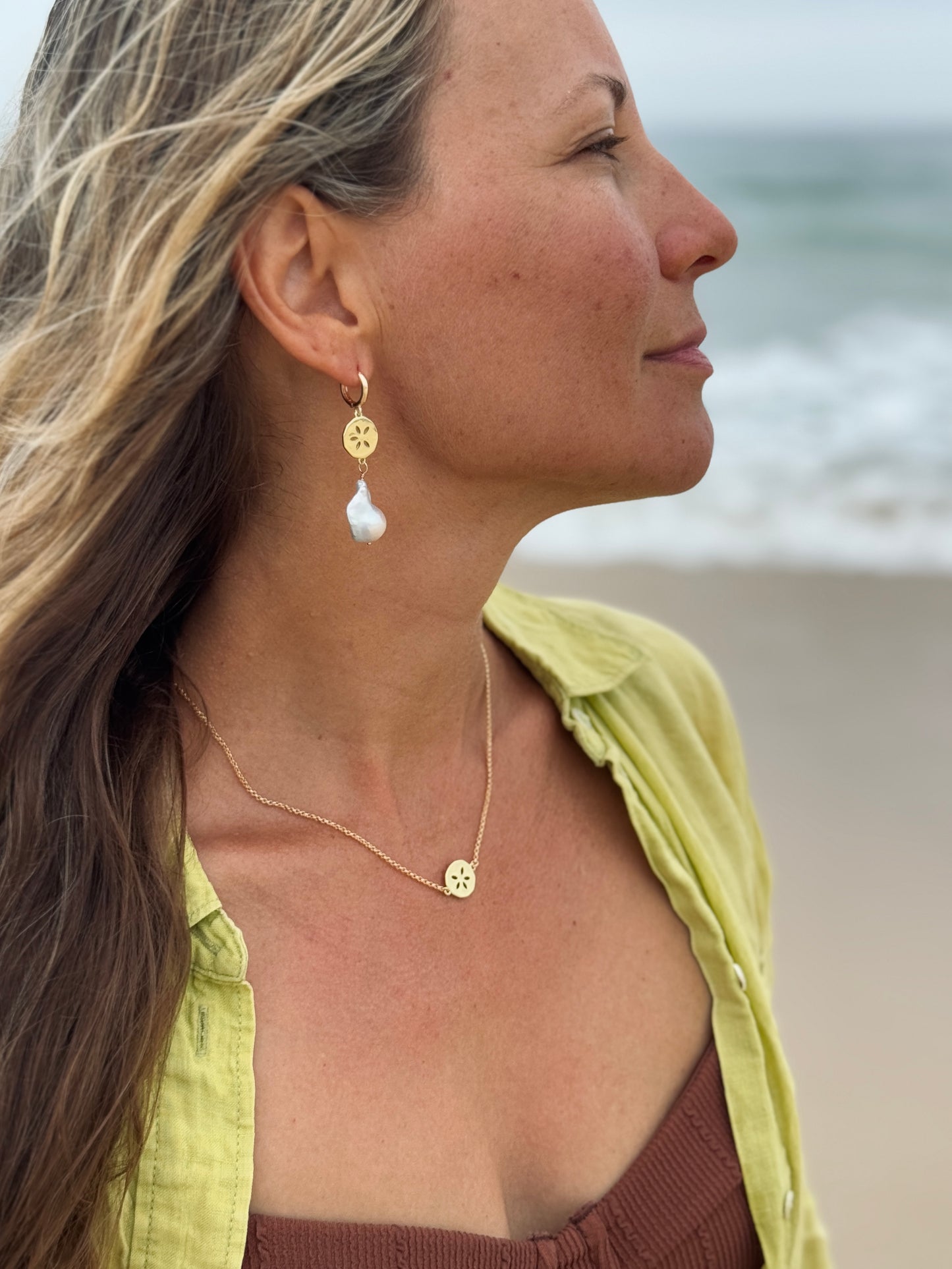Atlantis Coin pendant chain necklace