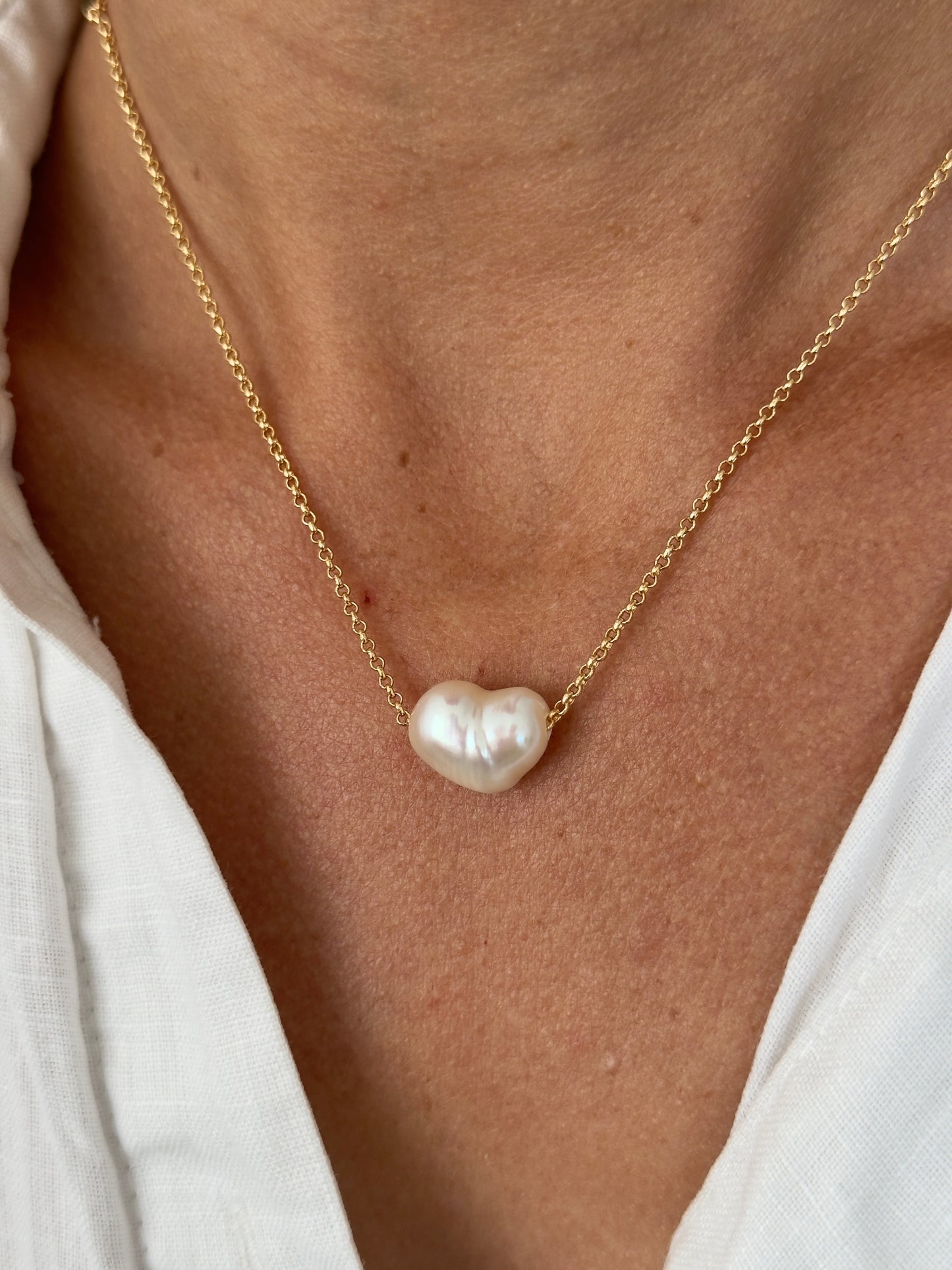 Sudbury White freshwater pearl slider chain necklace