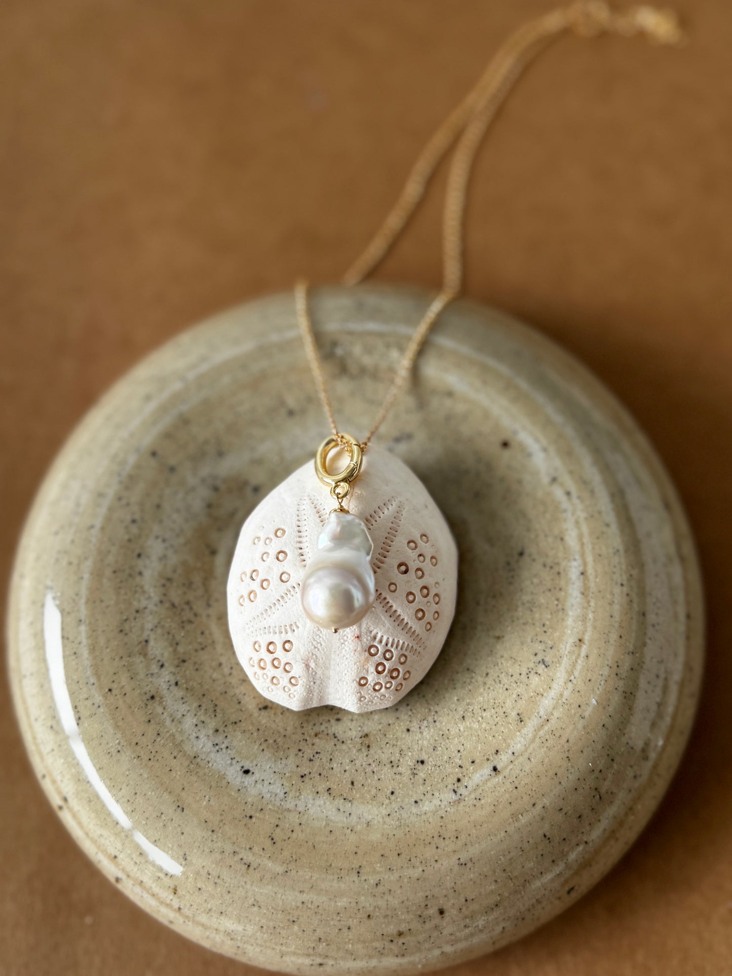 Vlasoff White Keshi Pearl pendant on chain necklace