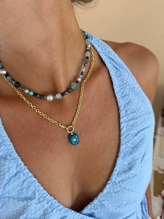 Azure choker