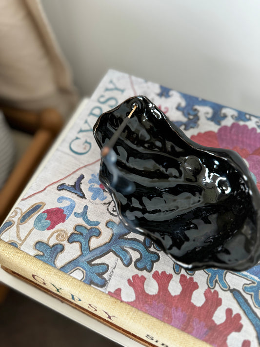 Clam Incense Vessel