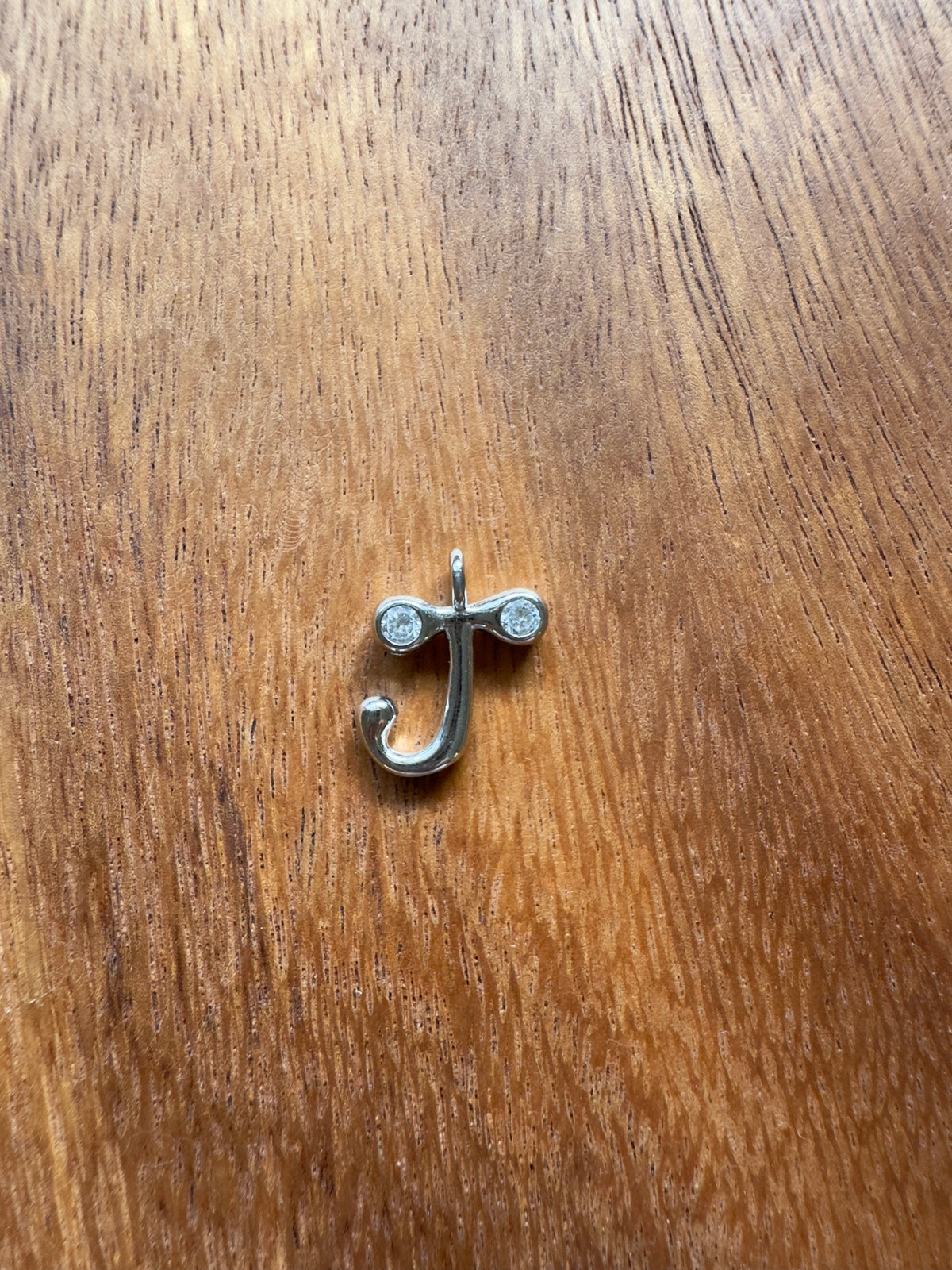 Initial pendant