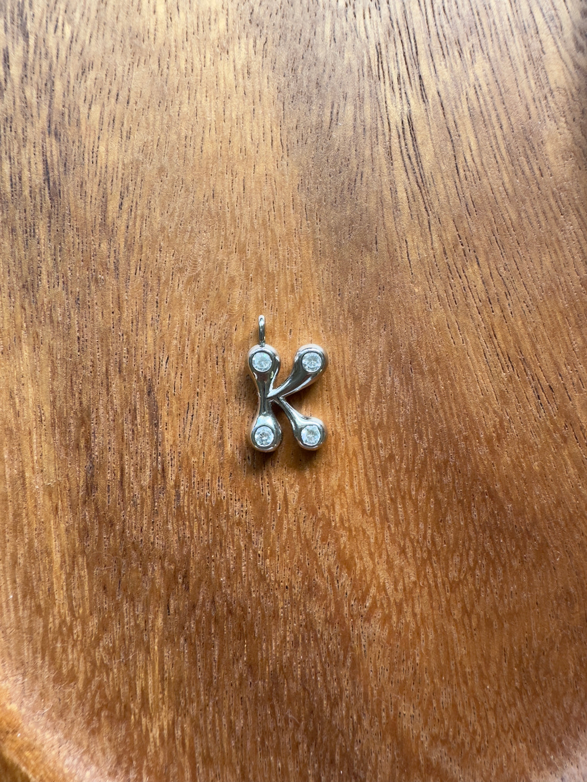 Initial pendant