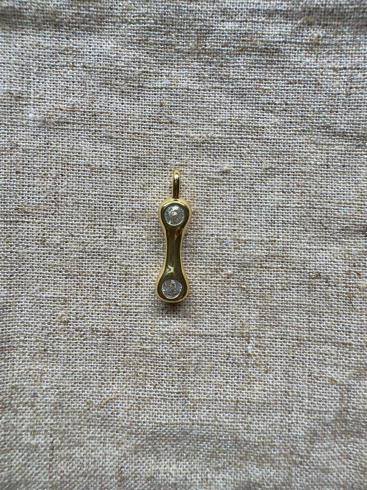 Initial pendant