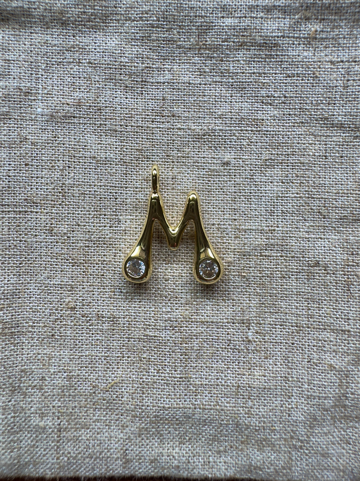 Initial pendant