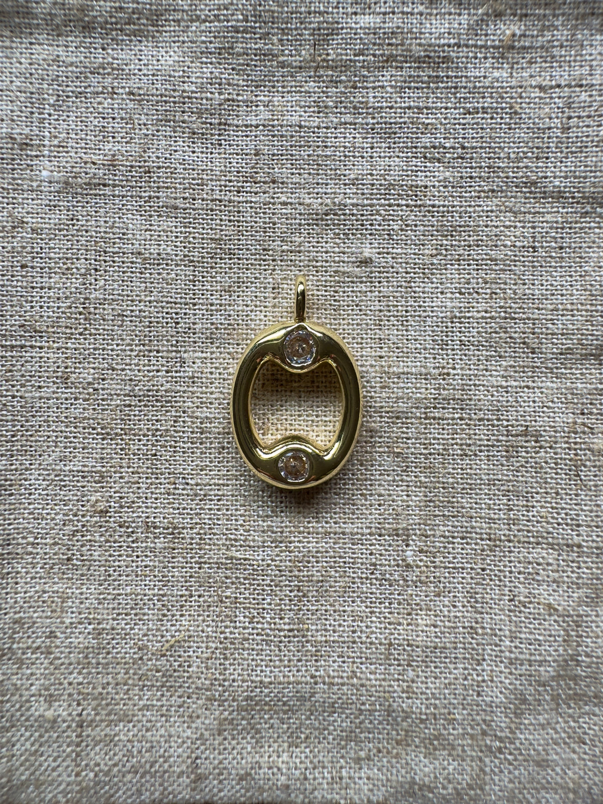 Initial pendant