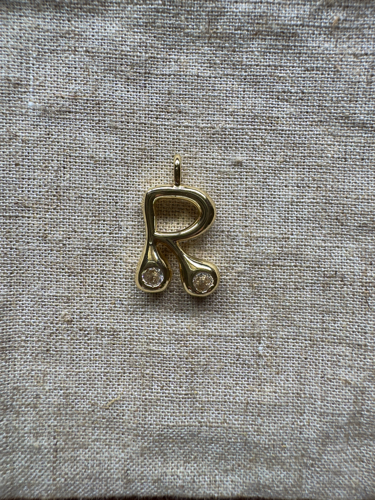 Initial pendant