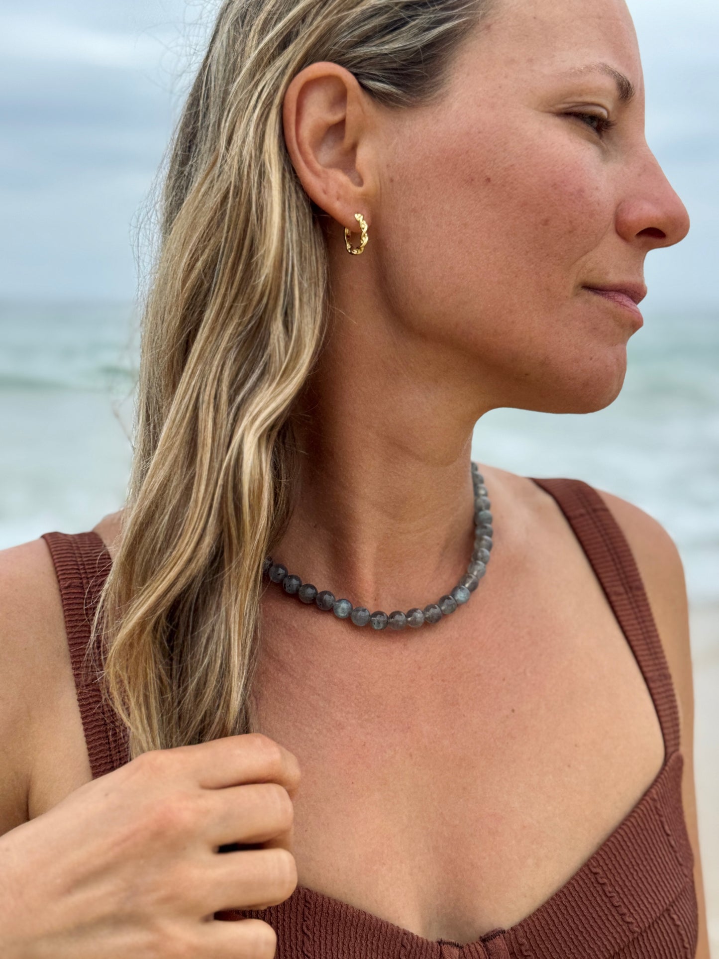 Pearlescent Labradorite Gemstone choker necklace