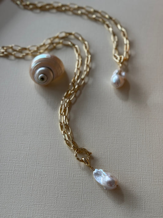 Ocean pendant chain necklace with White Baroque Pearl - 14K Gold Fill