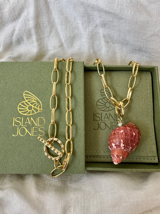 Ocean pendant chain necklace with shell - 14K Gold Fill
